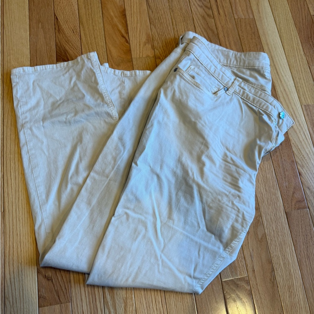 Peter Millar Light Khaki Chinos
